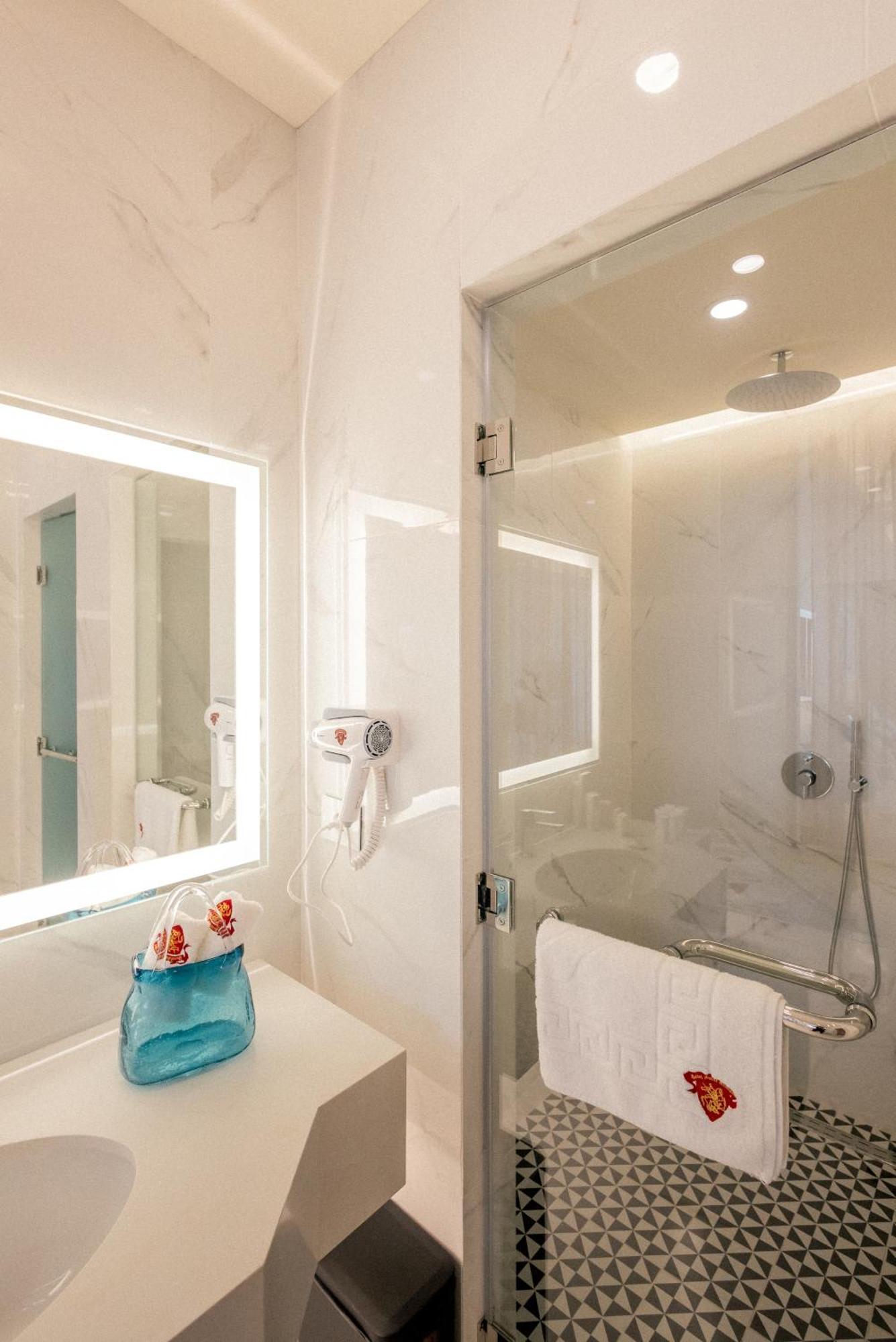 Hotel Saint Georges Beirut Al Marfa' Kültér fotó