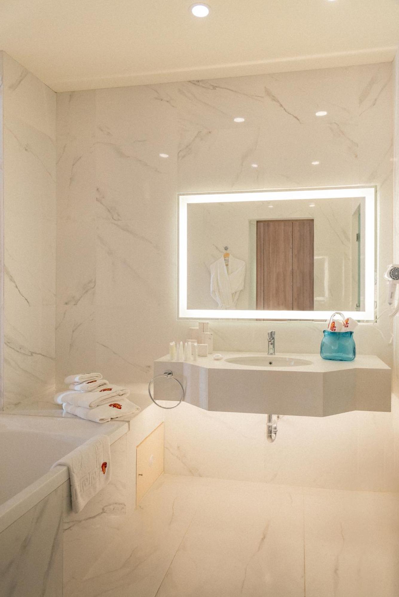 Hotel Saint Georges Beirut Al Marfa' Kültér fotó